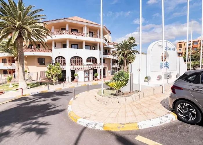 Royal Blue Terracotta Designer Golf Del Sur Apartmán